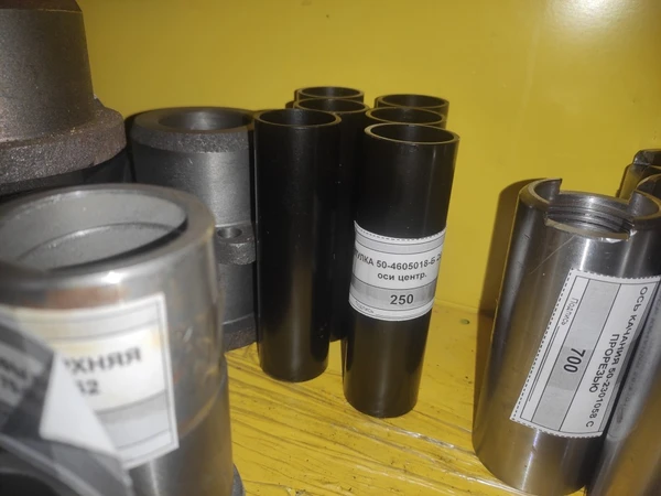 Втулка МТЗ-80, 82 распорная оси тяг продольных навески задней 50-4605018-Б