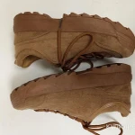 Фото №5 Кроссовки женские замшевые 37 размер