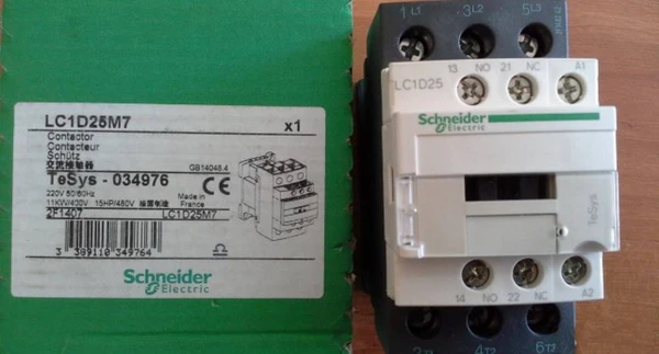 Фото Контактор Schneider Electric LC1D25M7