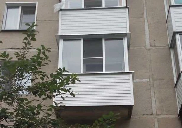 Фото Остекление и отделка балконов,лоджий и тд