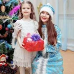 Дед мороз и снегурочка поиграют с вашими детьми)