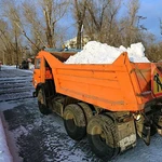 Ввоз снега в Омске ручная загрузка снега