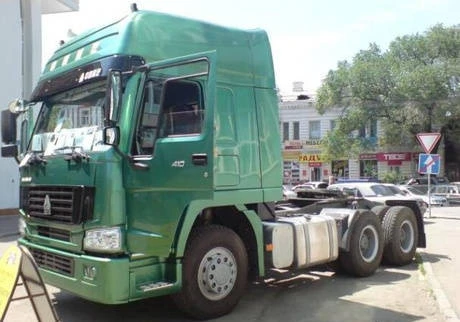 Фото Седельный тягач HOWO 6x4