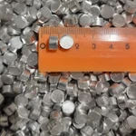 фото Первичный алюминиевый сплав А7 в форме полосы, фракции, гранул (до 300 тонн в месяц)