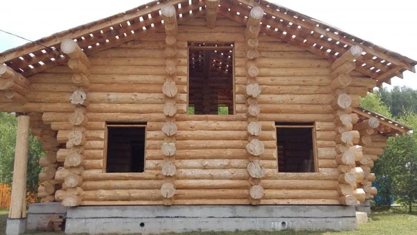 Фото Срубы дома и бани