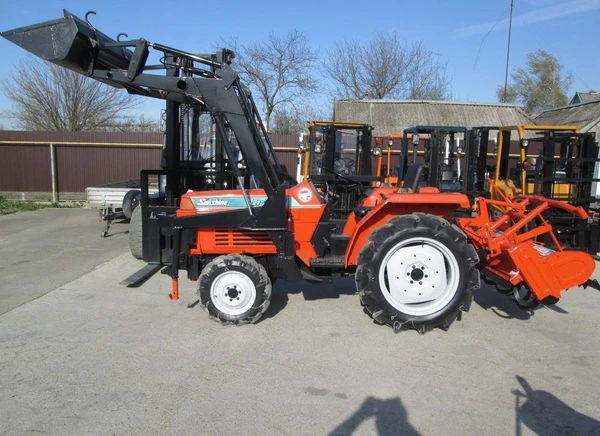 Фото Минитрактор Kubota L1-225 D