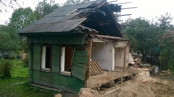 Фото Снести дачу белые столбы