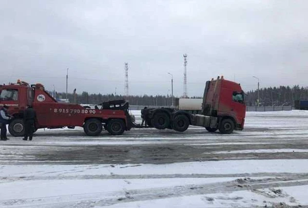 Фото Грузовой Эвакуатор до 100 тон