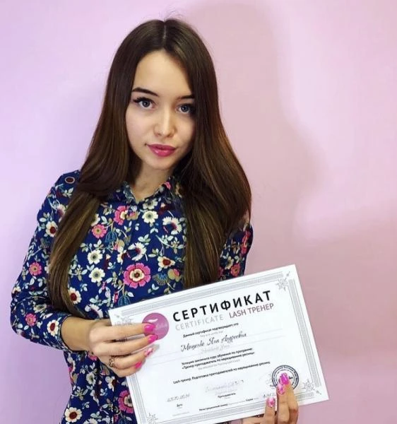 Фото Обучение наращиванию ресниц в Чите