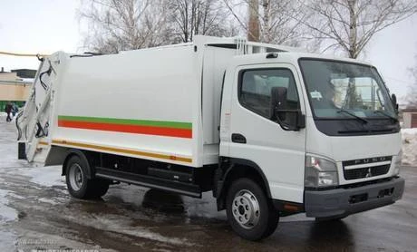 Фото Мусоровоз c задней загрузкой МC-4 на шасси Mitsubishi