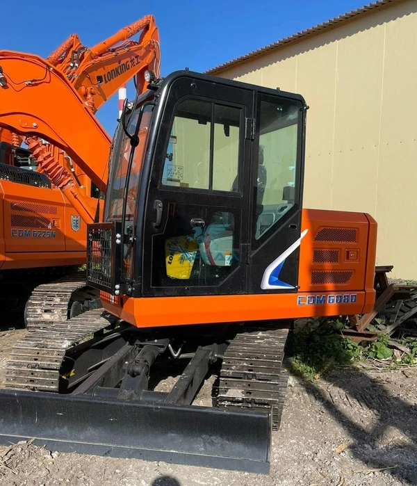 Фото Экскаватор Lonking CDM6080 / 8 т / ковш 0.3 м³ / Yanmar / 2025 / городской универсал