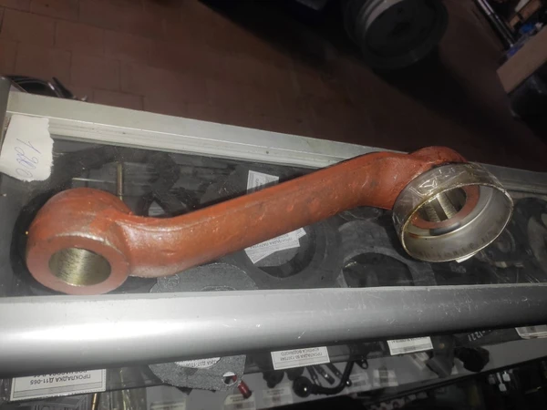 Рычаг поворотный 70-3001040 (МТЗ-80 с ГОРу)