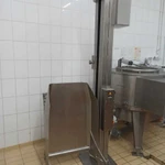 фото Подъемники-опрокидыватели для чан-тележек (чебурашек)