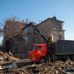 Снос домов , демонтаж построек недорого в Москве