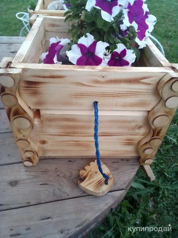 Фото Кашпо деревянное