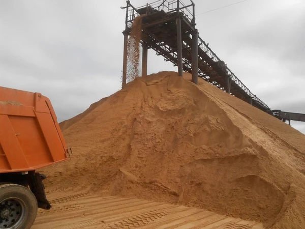 Фото Карьерный песок с доставкой