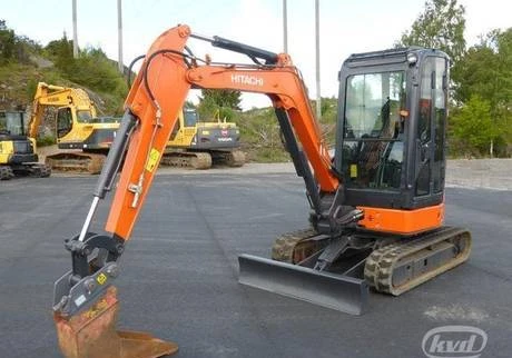 Фото Аренда мини экскаватора Hitachi ZX 30 U