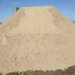 фото Сеяный песок с доставкой от 2 м3
