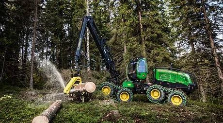 Фото Харвестер John Deere 1270 G - .6 WD / 8 WD