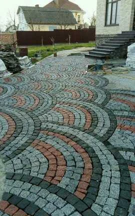 Фото Укладка тротуарной, дорожной плитки, брусчатки