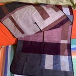 Фото №7 Плед с прорезями для рук