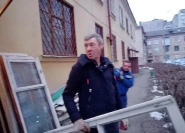 Фото Грузчики на час недорого
