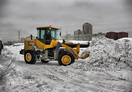 Фото Уборка и вывоз снега в Томске