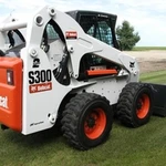 аренда услуги заказ минипогрузчика Bobcat S300