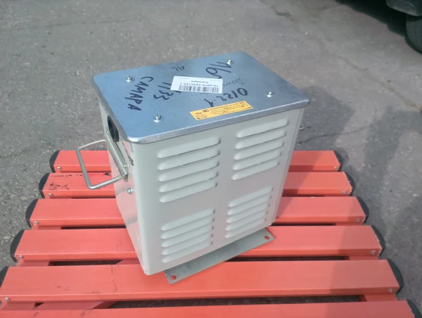 Фото Трансформатор ТСВМ-25,0 ОМ5 400/230В, У/Д, 50Гц, IP54