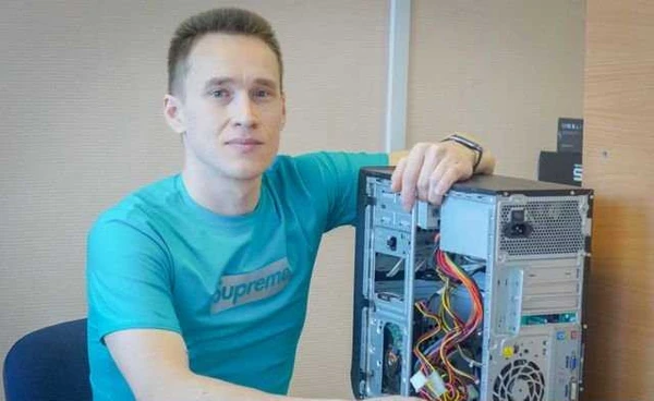 Фото Компьютерная Помощь. Установка Windows iOS