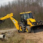 Экскаваторы погрузчики и гусеничные JCB Аренда