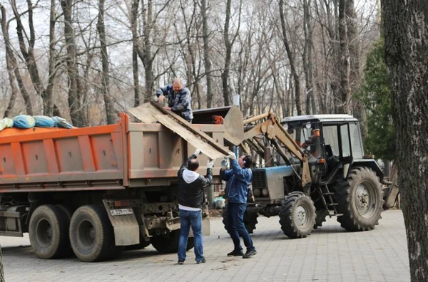 Фото Вывоз строй. мусора, хлама в Симферополе и районе. Демонтаж.