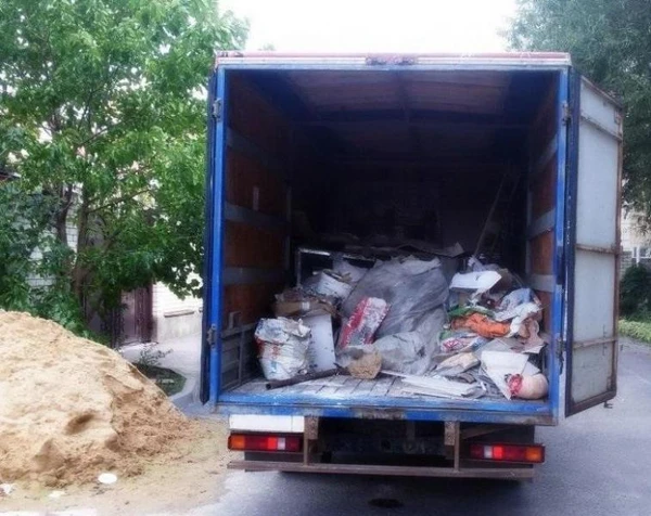 Фото Вывоз мусора в Кировске
