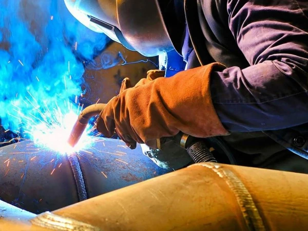 Фото Требуется газоэлектросващик