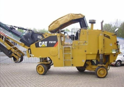 Фото Дорожная фреза Caterpillar PM102 для ремонта дорог