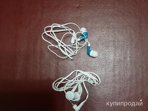 Фото Наушники простые
