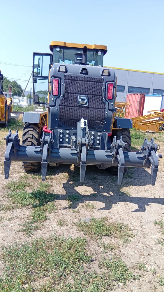 Фото Автогрейдер XCMG GR2205AT