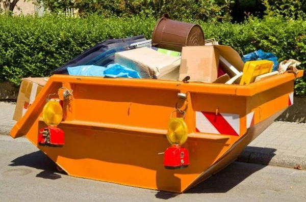 Фото Вывоз мусора в Королеве, Пушкино. Контейнеры