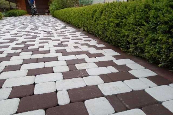 Фото Укладка тротуарной плитки