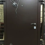 Двери из железа