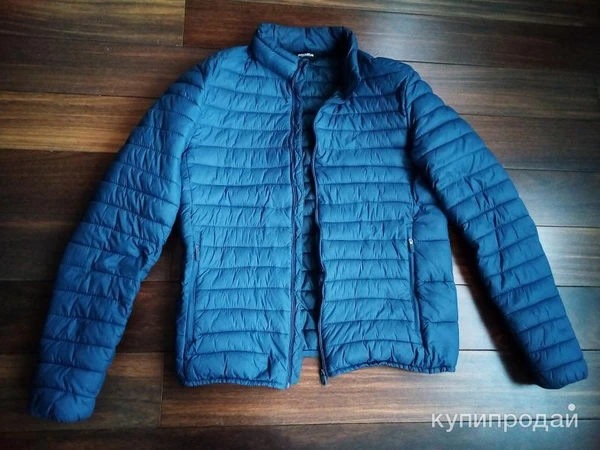 Фото Легкий мужской пуховик Pull&Bear 48-50р