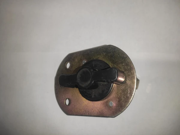 Выключатель массы нажимной