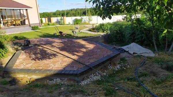 Фото Укладка тротуарной плитки