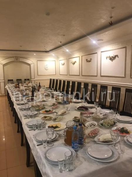 Фото Поминки в кафе