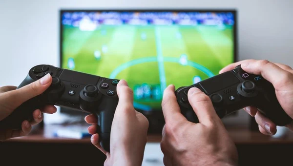 Фото Аренда новой Sony PlayStation 4 Pro с играми, 4 джойстика