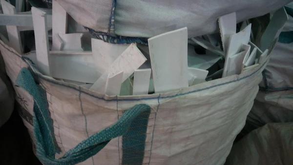 Фото Покупка, вывоз пластика для вторичной переработки-оргстекло пмма, поликарбонат,полистирол, абс, пп.