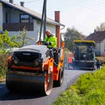 Асфальтирование и ремонт дорог в Калуге, Укладка асфальта