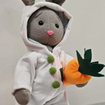 Фото №2 Зайка с морковкой