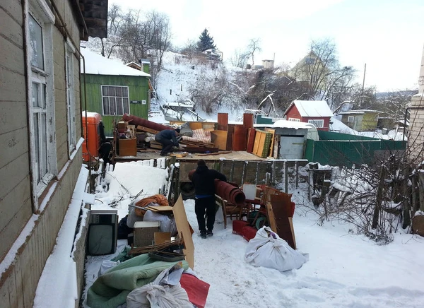 Фото Очистка от хлама квартир, домов, гаражей.