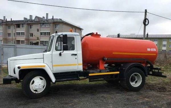 Фото Услуги ассенизаторской машины 4.5 м3